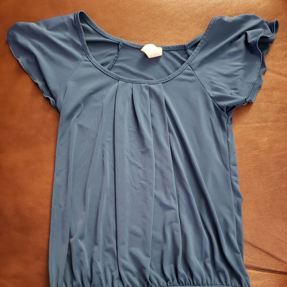 😍Steel Blue Top